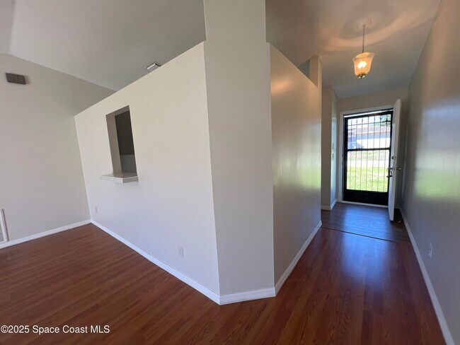 Photo - 399 Fluvia Ave SE