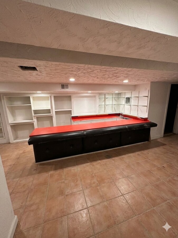 Photo - 5338 Claxton Ave