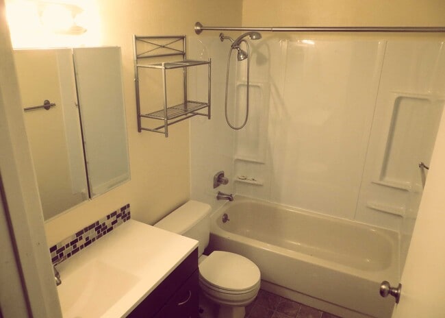 Photo - 2111 17th Ave S