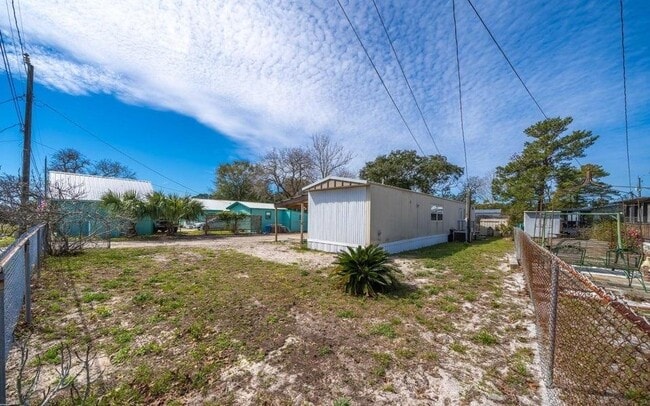 Photo - 351 Palm Dr