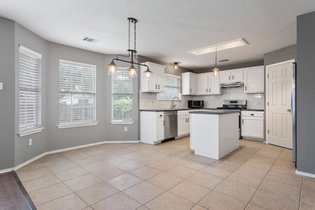 Photo - 14404 Ballycastle Trail