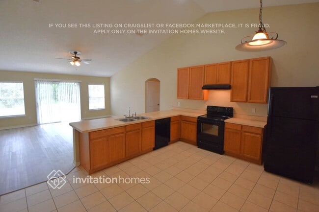 Photo - 10351 Lancashire Dr S
