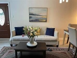 Photo - 1355 Sigur Ave