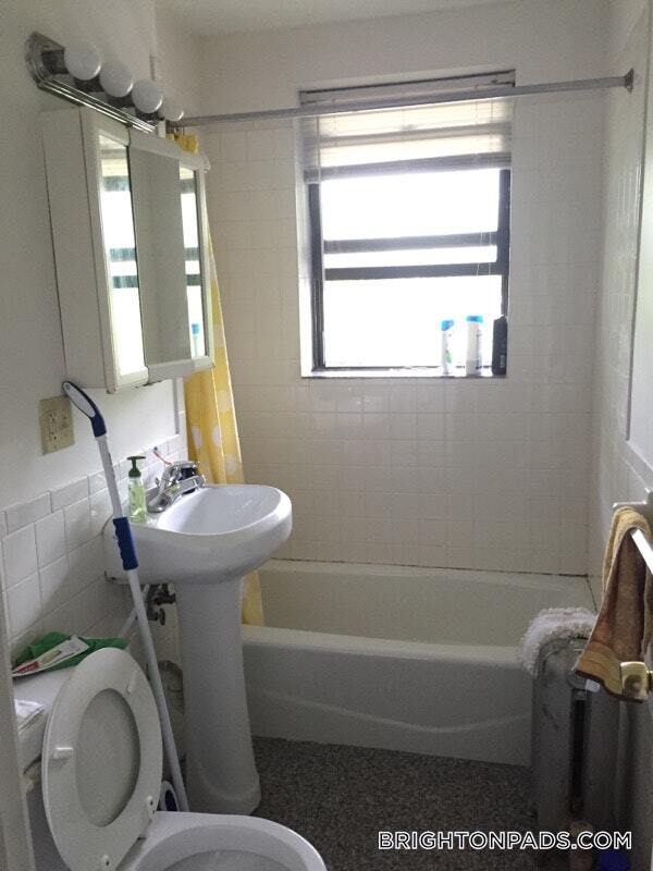 Photo - 27 Egremont Rd Unit 4