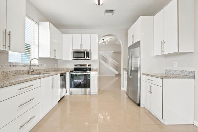 Photo - 3710 NE 22nd Pl