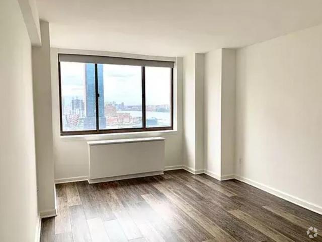 Building Photo - 2 bedroom in NEW YORK NY 10036 Unit 14K Rental