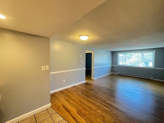 181 Loudon Rd Unit 106