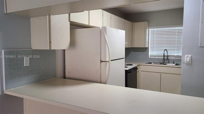 Photo - 1280 SE 9th St