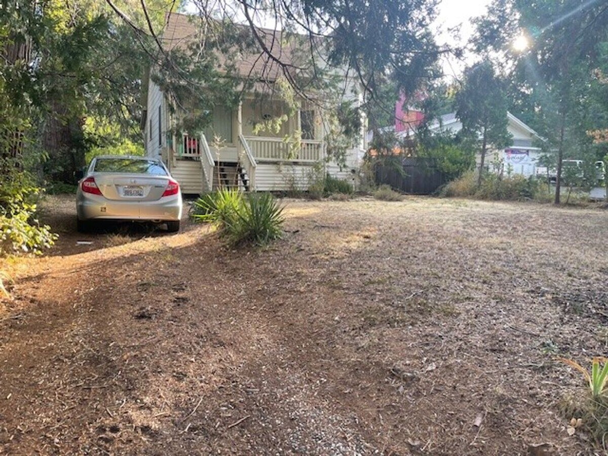 2 bedroom home in Grass Valley, CA - 2 bedroom home in Grass Valley, CA