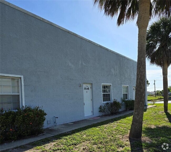 Building Photo - 214 Boundary Blvd Rental