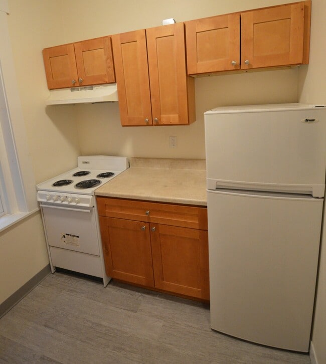 Building Photo - 27 Park Dr Unit 21