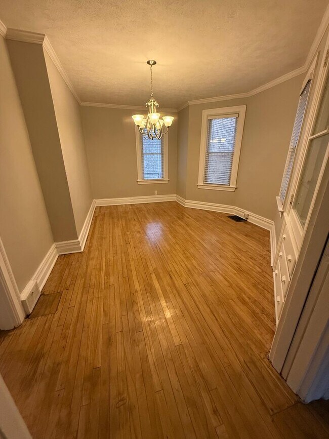 Photo - 3 Bedrooms 1 bath home for RENT!