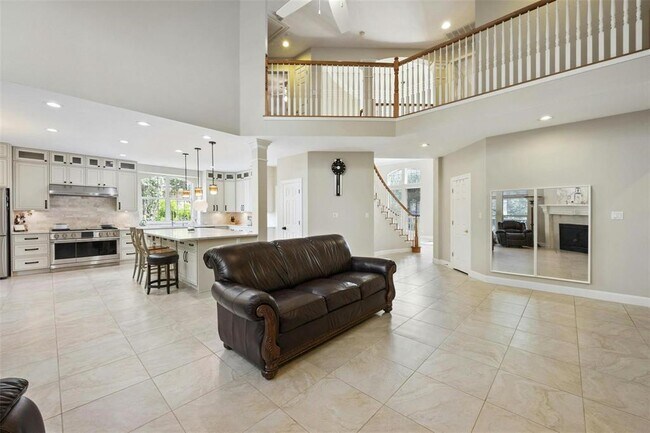 Photo - 10700 Hastings Ln