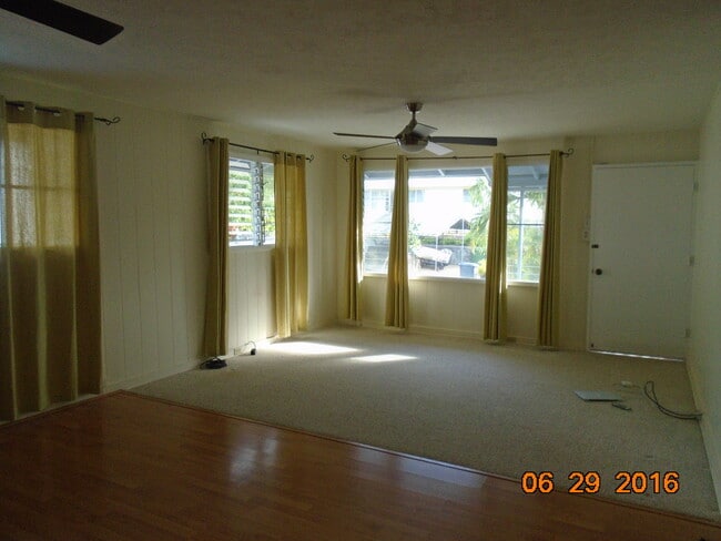 Building Photo - Pet Friendly Kailua House with Fenced Yard and A/C