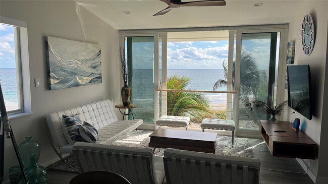 Photo - 1041 Hillsboro Mile Unit 3