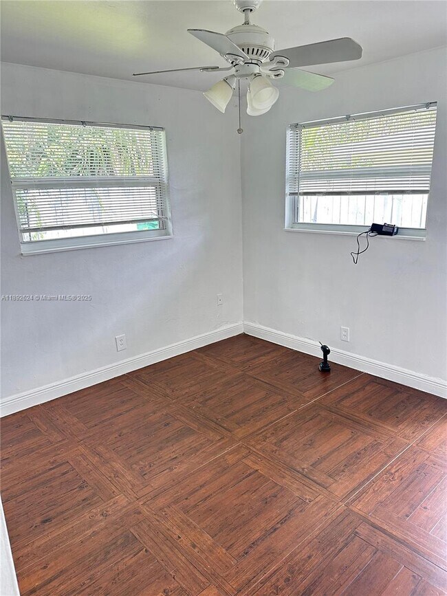 Photo - 5303 NW 18th Ct Unidad 5303
