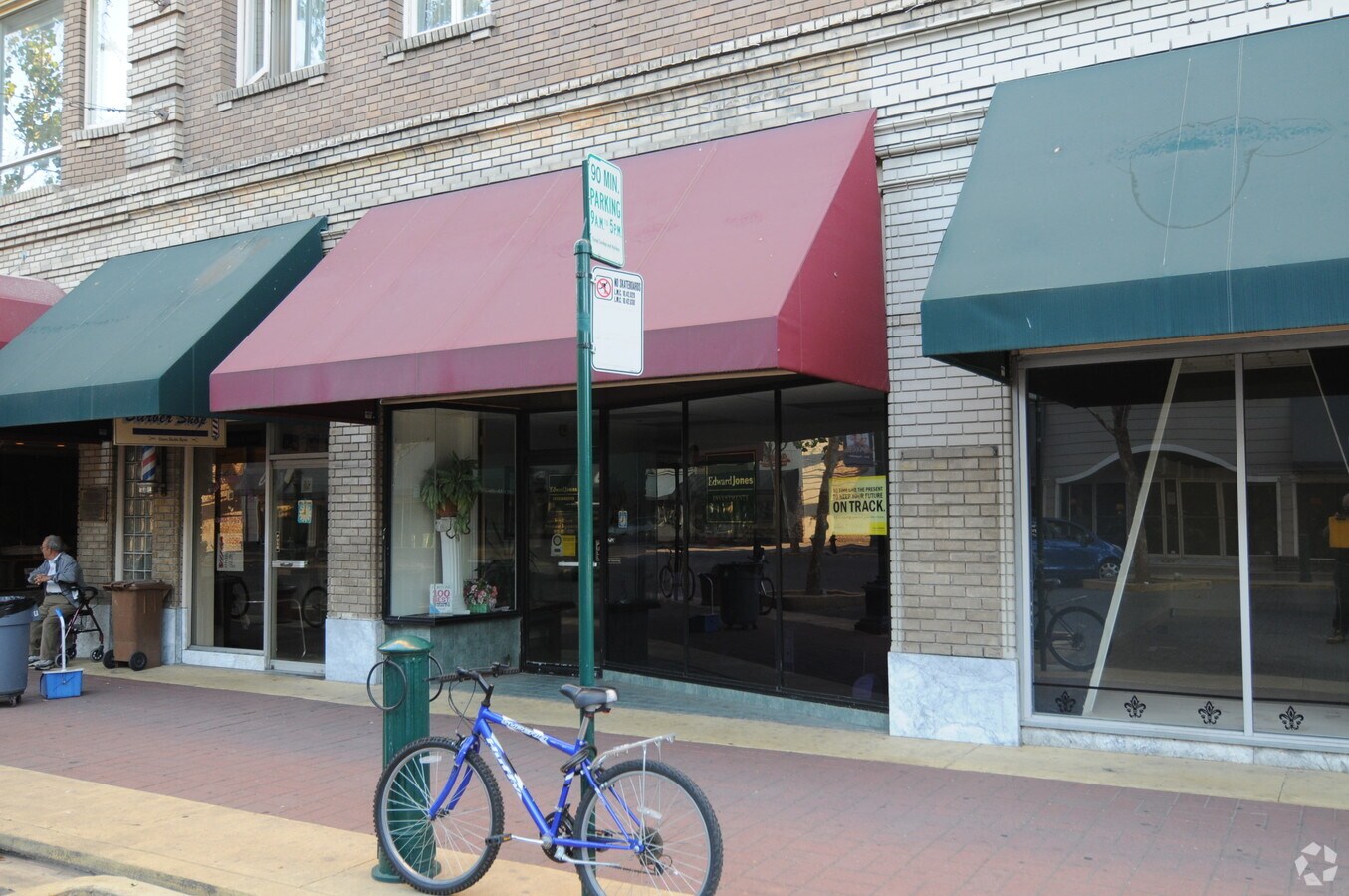 Photo - Lodi Hotel Senior Apartments