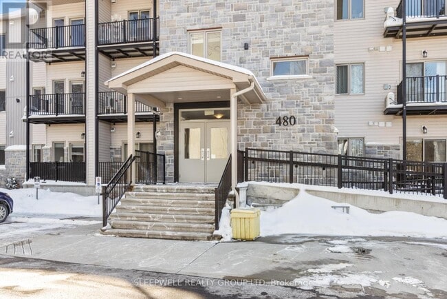 Photo - 480 Church St Unit 302