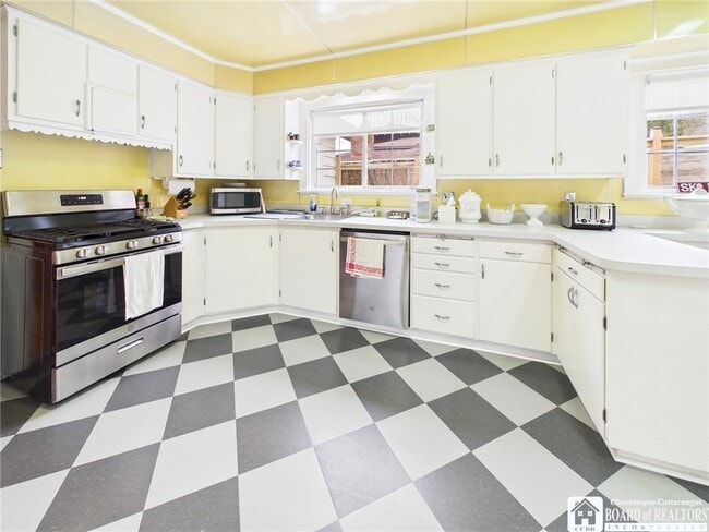 Photo - 422 York St