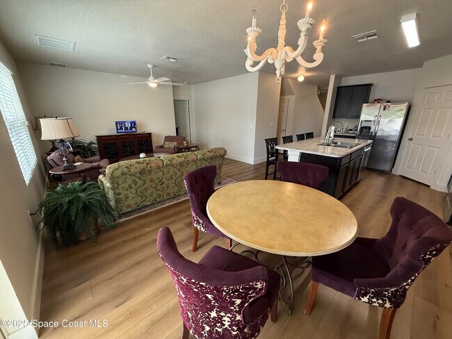 Photo - 1120 Swiss Pointe Ln