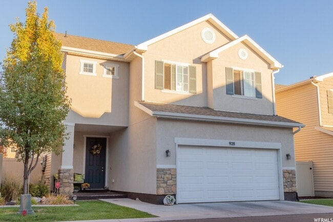 Building Photo - 928 Stonehaven Dr