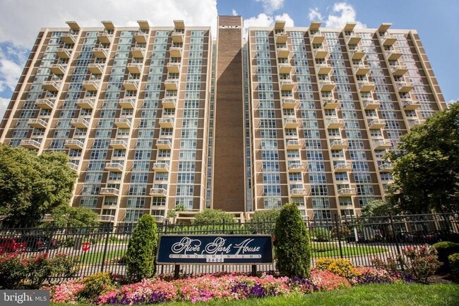 Building Photo - 3600 Conshohocken Ave Unit 907 Rental