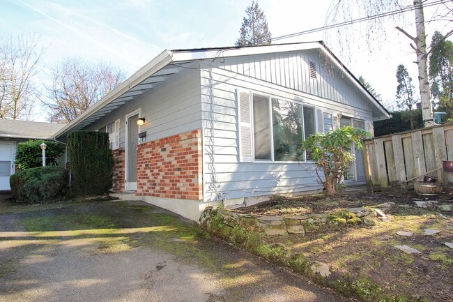 Photo - 8834 SE 9th Ave Unidad 8836