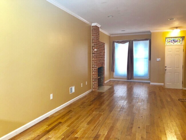 Photo - 1619 Belt St