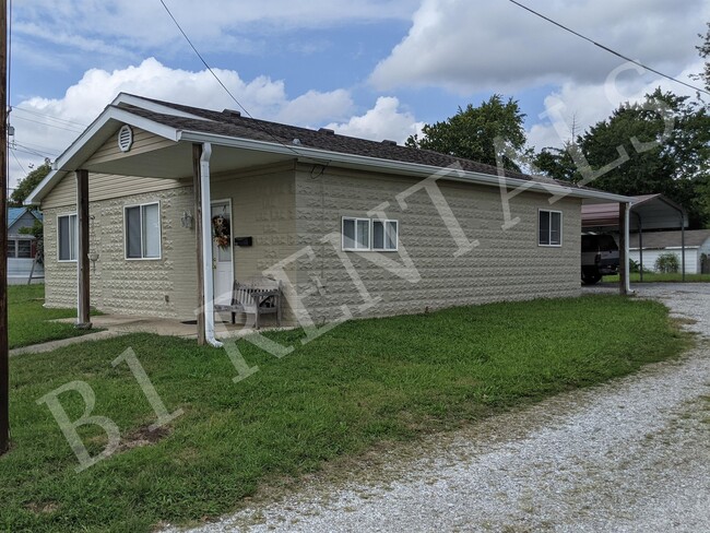 Photo - 712 Summit St