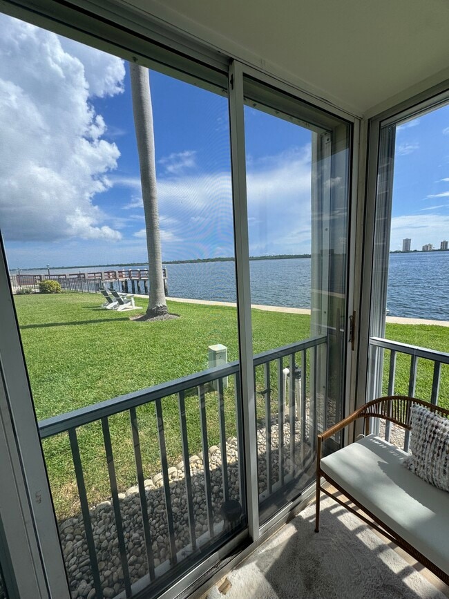 100 Paradise Harbour Blvd Unit 104