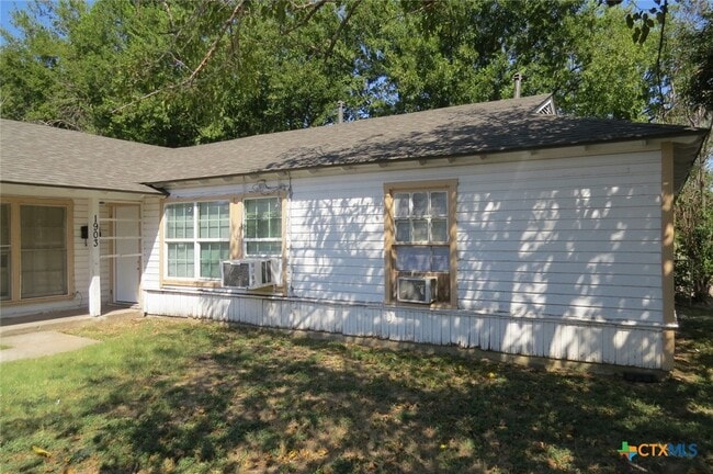 Building Photo - 1903 Duncan Ave