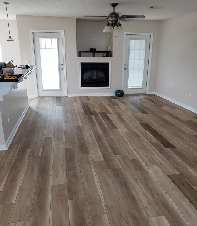 Photo - 301 Brynn Ct