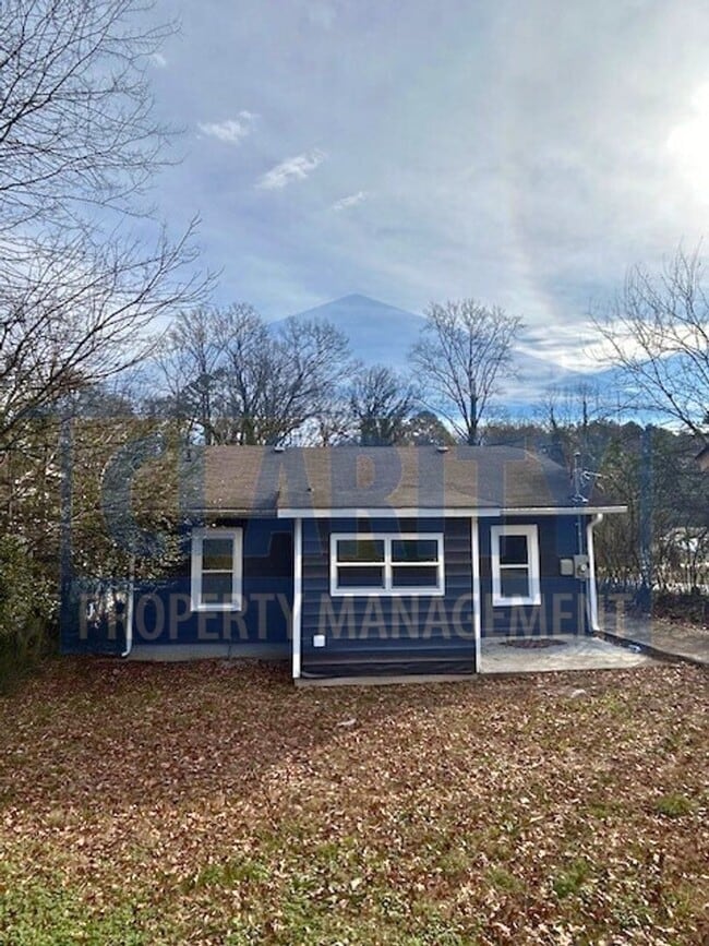 Photo - Beautifully Remodeled 3 Bedroom / 2 Bath Home in Chattanooga