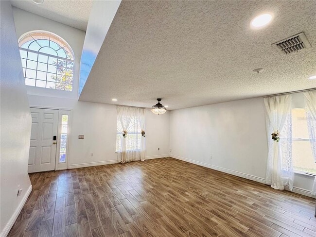 Photo - 2050 Corner Glen Dr