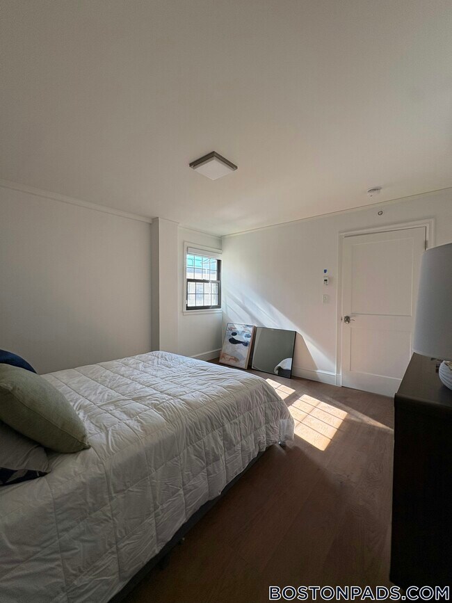 1200 Massachusetts Ave Unit 517