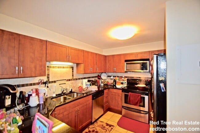 Photo - 51 Winchester St Unit #206