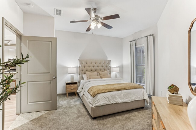 Avana Uptown apartments — community photo