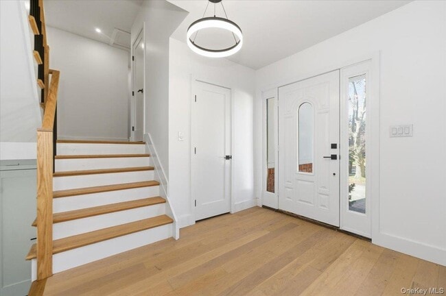 Photo - 559 Linda Ln