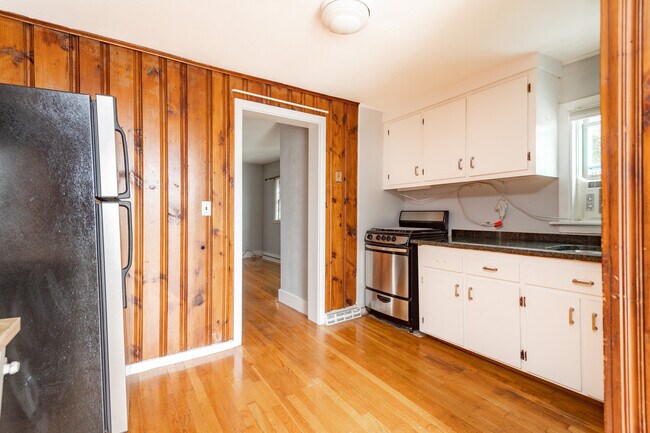 Building Photo - 58 Atherton St Unit 1R