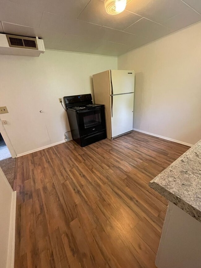 Photo - 834 Wyoming Avenue Unit Wyoming