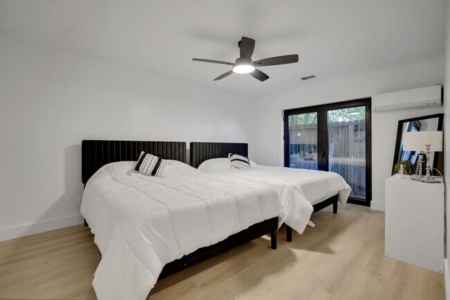 Photo - 2807 Jackson St