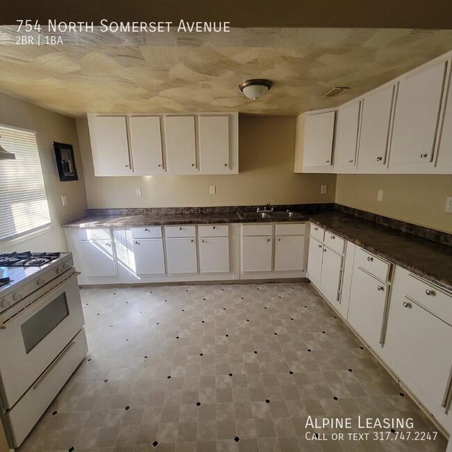 Photo - 754 N Somerset Ave