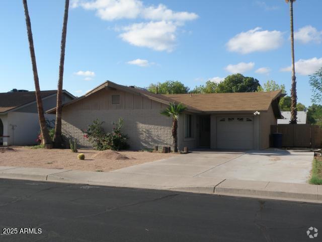 Building Photo - 1978 E Fremont Dr Rental