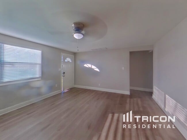 Photo - 14402 13th St