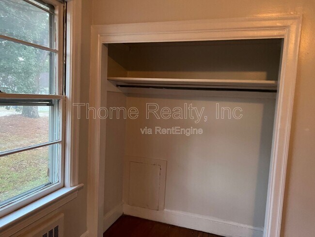 Photo - 422 N Mercer St