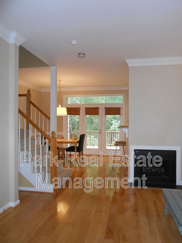 Photo - 241 Sweet Bay Pl