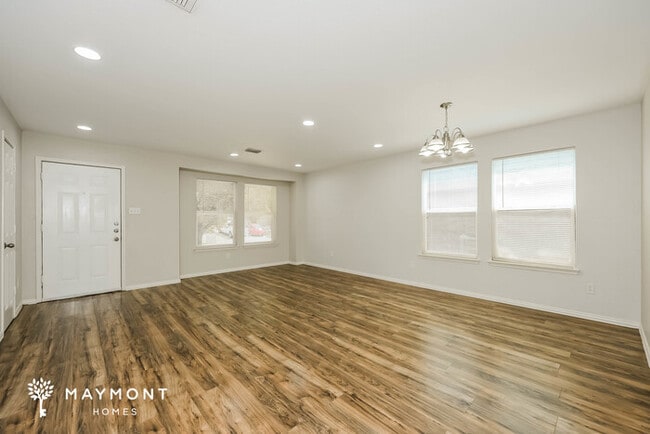 Photo - 7520 Rock Garden Trail