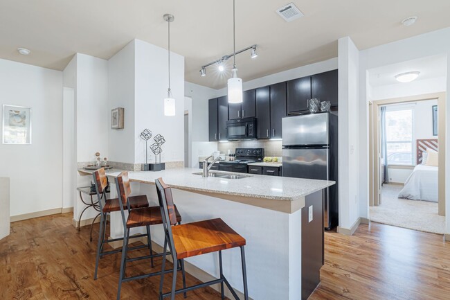 Photo - This Is the One! Unit DW4