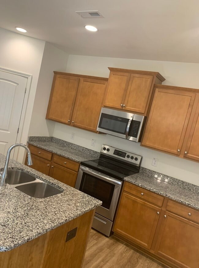 Photo - 3512 Slippery Elm Dr