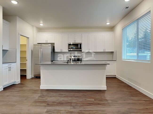 Photo - 7727 Verona Loop